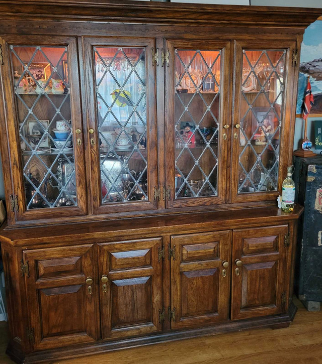 buffet and hutch in Dining Tables & Sets in Edmonton - Image 3