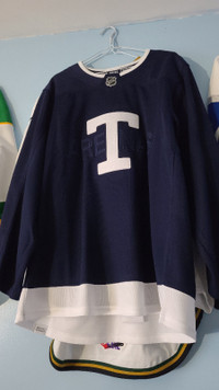 Toronto Maple Leafs jerseys