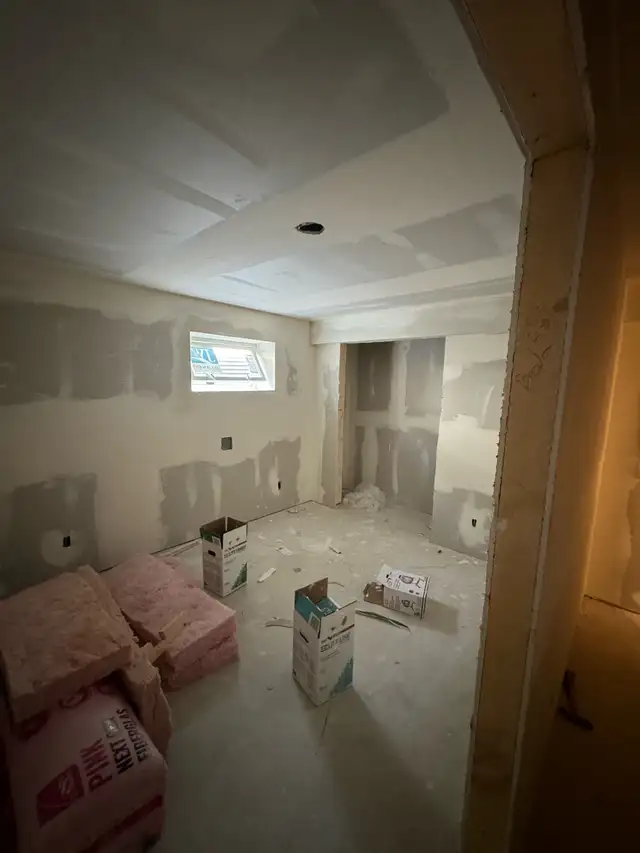 Drywall taper429746880166635528
