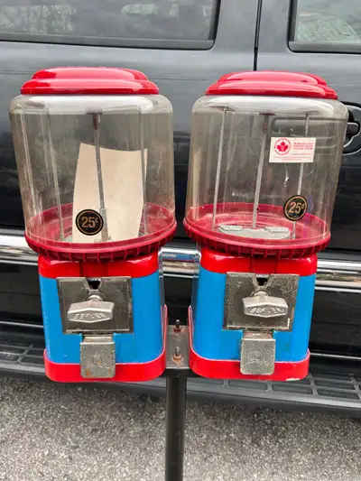 BEAVER Double Head Gumball Candy Machine, View more