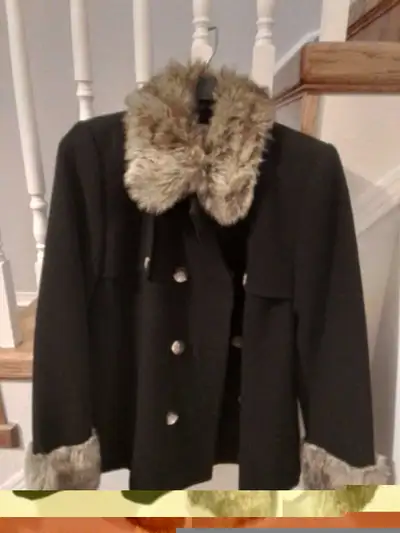 Womens Jacket size medium, View more