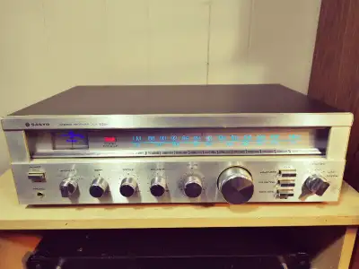 vintage sanyo receiver model CDX-1960K, View more