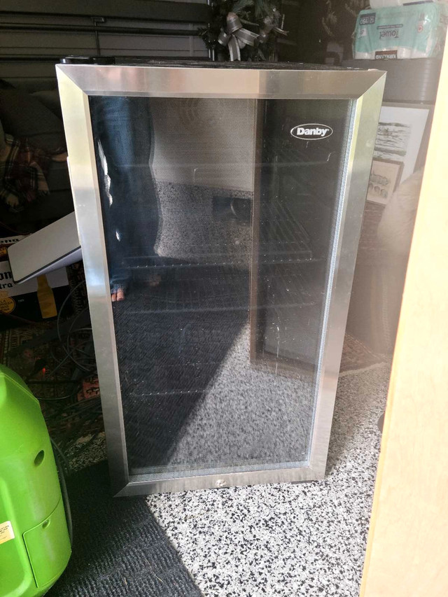 danby beverage fridge in Refrigerators in Owen Sound