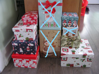 Boîtes-cadeaux de Noël (Christmas Gift Boxes) 3/1 $
