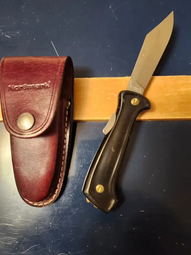 Couteau pliant EKA Sweden Normark. in Fishing, Camping & Outdoors in Drummondville - Image 3