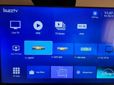 Buzztv E2 Special Edition programmed as shown in pictures. 4Gb / 32Gb. Unlimited live tv, sport, ppv...