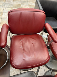  Hairstylist chair