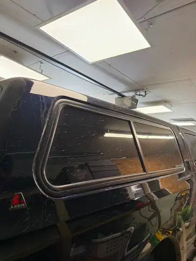 Leer truck canopy off a 2022 f350 6’9” box blue agate colour. Fits 2017-2022 ford super duty truck