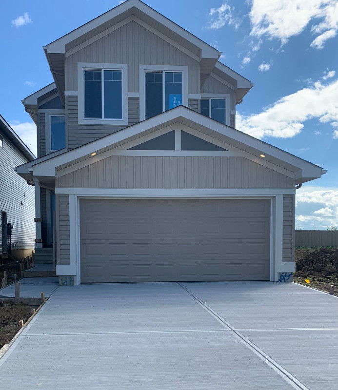 3 Bedroom House New Build Spruce Grove No Back Neighbours Long