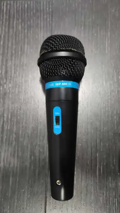Apex 950 Microphone (Great Condition), View more