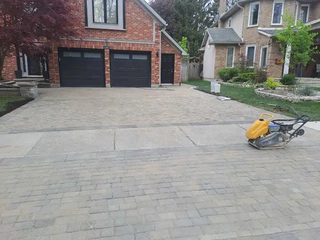 interlocking  brick repairs in Construction & Trades in London - Image 9