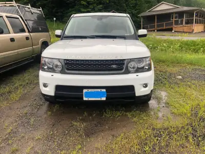 2011 Range Rover Land Rover Sport LUX SUV 5.0L V8, 4WD. Very good used condition. Low mileage, AC wo...