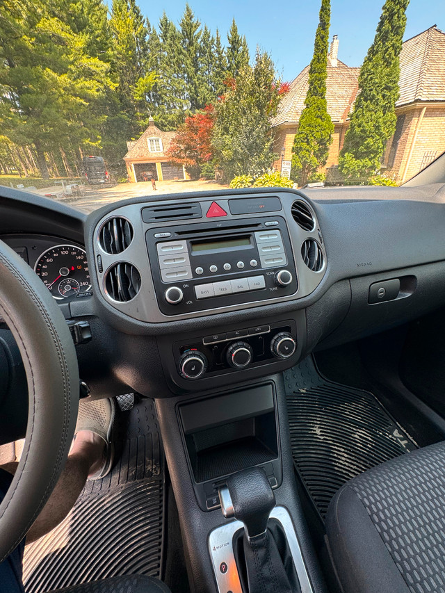 2010 Volkswagen Tiguan AWD in Cars & Trucks in Oshawa / Durham Region