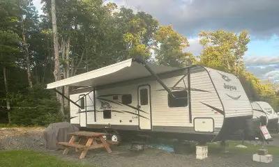 Roulotte familiale Jayco Jay Flight SLX 287BHS 2018 à vendre — prête à partir ! 10 couchages, lits s...