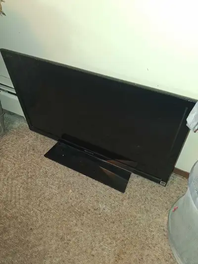 Sony Bravia 32 LCD tv, View more