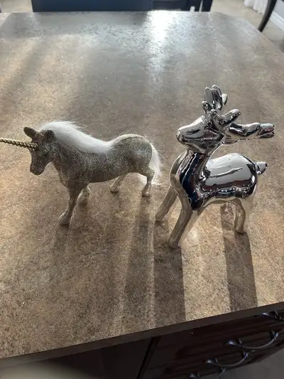 Granby : Plusieurs décorations de Noel a 10$ pour le tout, View more