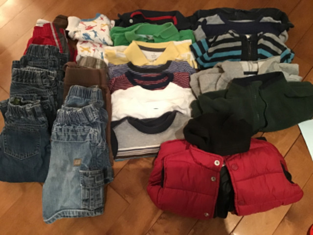 24 +3 PIECES OLD NAVY 2T CLOTHES PUFF JACKET JEAN LEVI DENIM in Clothing - 2T in Peterborough