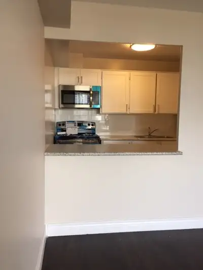 Available August 1st, One Bedroom Unit, MUST SEE!!!!!!!