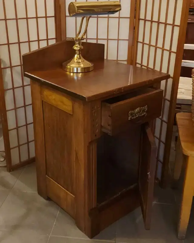 antique wooden side table/cabinet in Other Tables in City of Toronto - Image 5