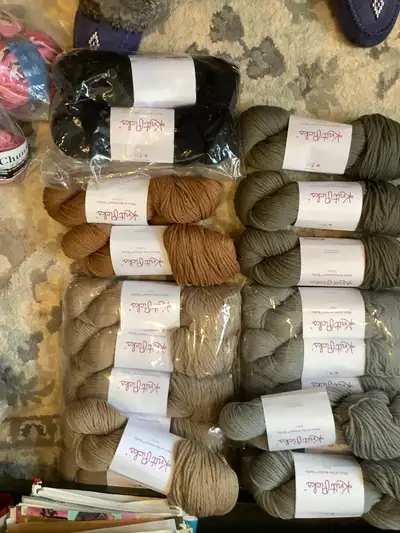18 SKEINS WOOL OF THE ANDES, View more