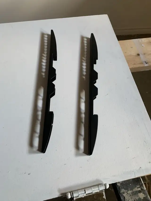 TV Rack Universelle (Négociable) in Other in Trois-Rivières - Image 5