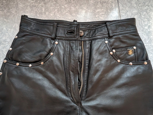 Women's Blk Leather Genuine Harley Pants in Women's - Bottoms in Edmonton