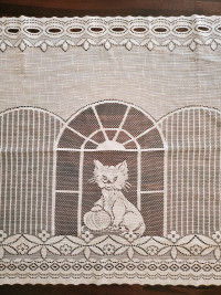 White Kitchen Cafe Curtain Panel 73 x 22 1/2 Cats Motif