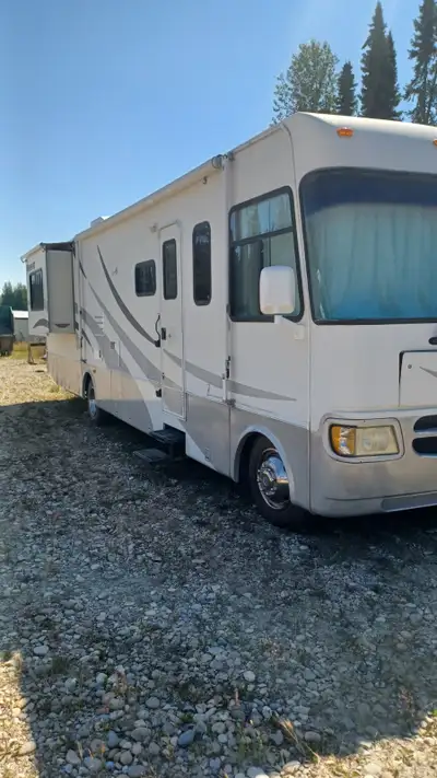 A great space Class A, 4123 Japan tires, 2 slides, no windshield cracks, allawnings within 1 yr, all...