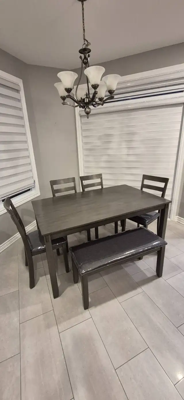 Dining Table Set in Dining Tables & Sets in Ottawa - Image 3