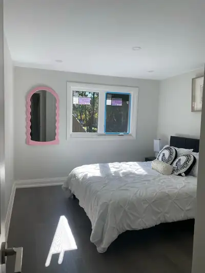 Room for Rent – Prime Toronto Location (Yonge & Eglinton Area)✨ 4#Willowbank Blvd, Toronto Looking f...