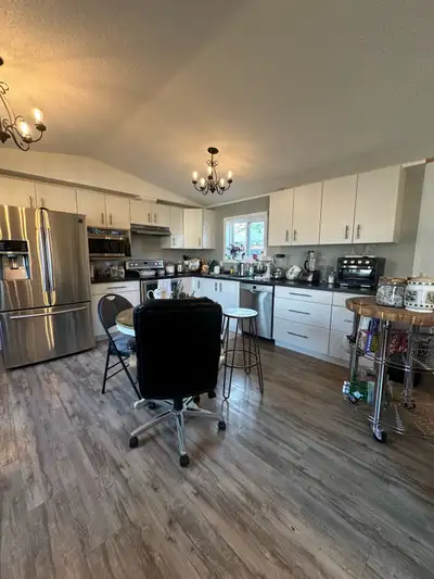 Affordable Opportunity in Sunset Estates! Sunset Estates features a convenience/grocery store, a ska...