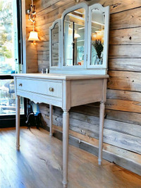 “Wishbone” French Country Console/Vanity