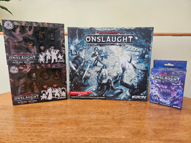 DUNGEONS & DRAGONS: ONSLAUGHT board game lot in Toys & Games in Thunder Bay