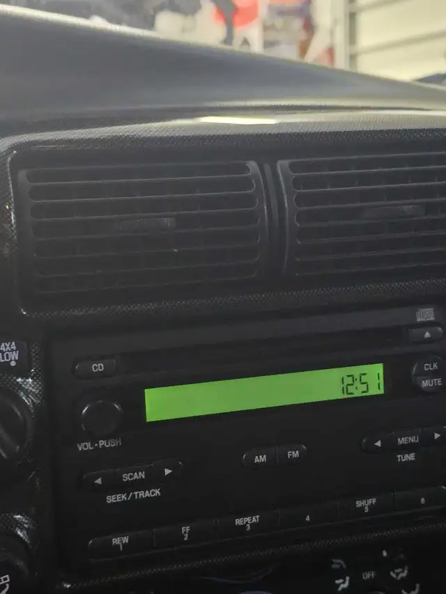 2004 Mazda B 400064959947248130124