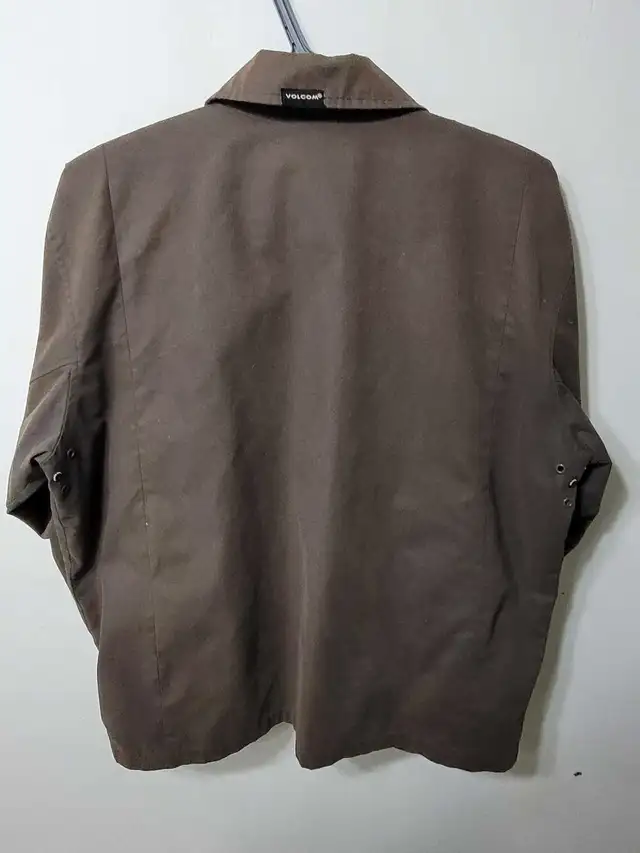 Volcom  jacket in Men's in Kingston - Image 4