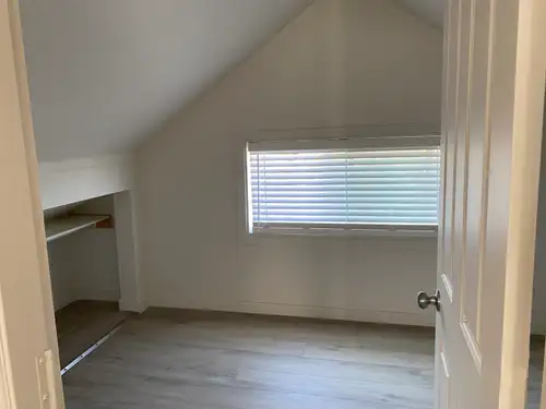 Private unit ! 2 bedrooms one bath! In the heart of North surrey. Close to Scott road sky train stat...