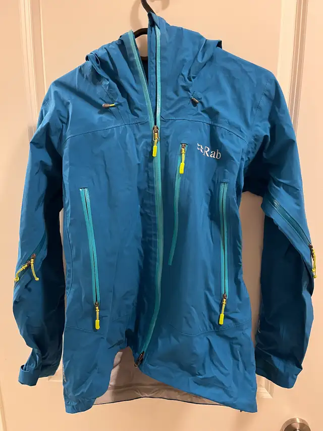Rabs women waterproof jacket - S in Women's - Tops & Outerwear in City of Toronto - Image 2