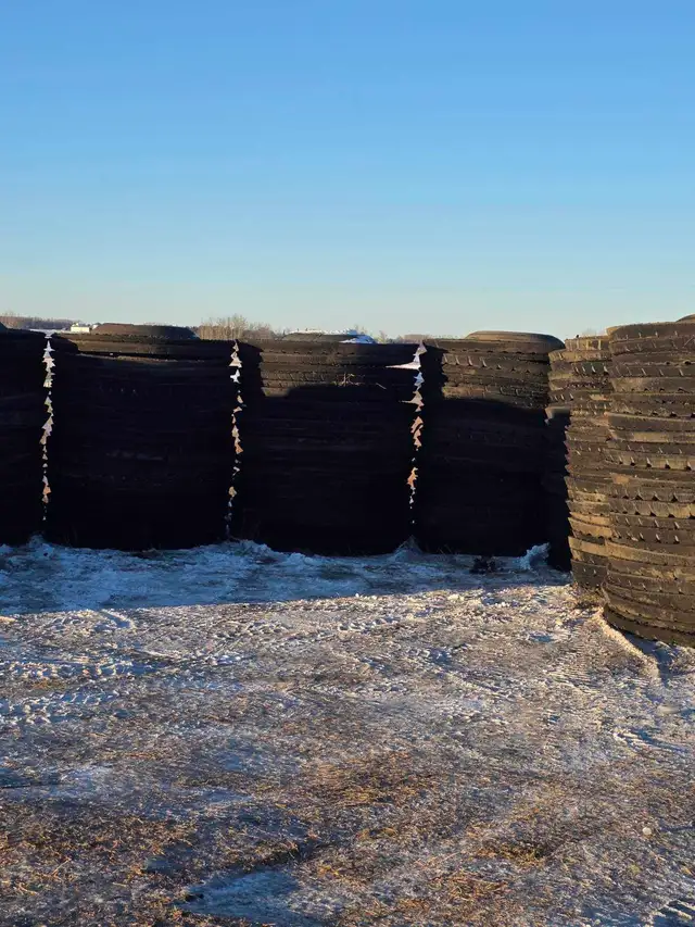 ♻️ FREE TIRE SIDEWALLS in Other Business & Industrial in Edmonton - Image 8