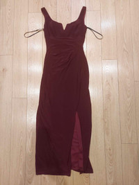 Le Château Women's Burgundy Dress, Size P/S
