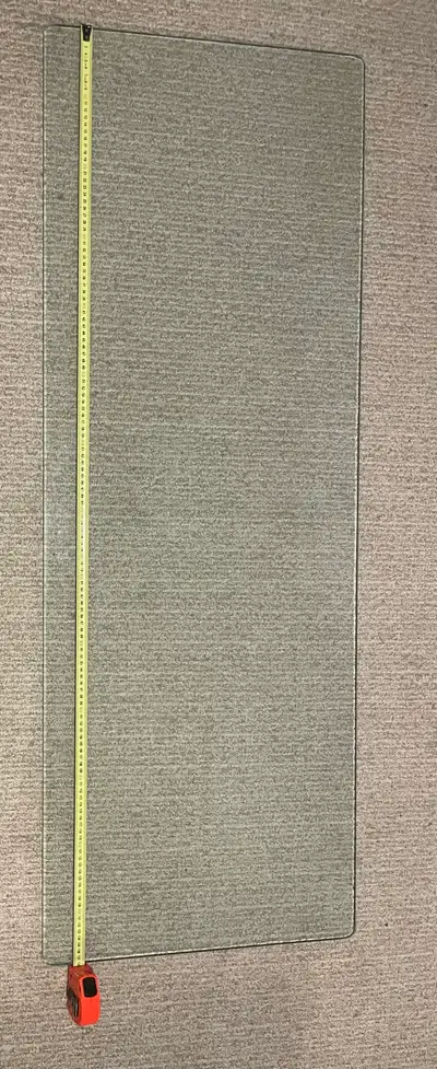Vitre de table 138 x 50 x 1 cm – 100 $, View more