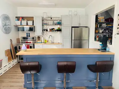 41 High St Unit 2 is a triplex townhouse in Sutton, ON. AVAILABLE NOW! Virtual tour: https://youtu.b...