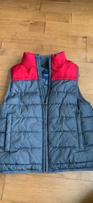 GAP ZIP UP PUFF JACKET SIZE 6-7 GREY/RED  2 SIDE POCKETS