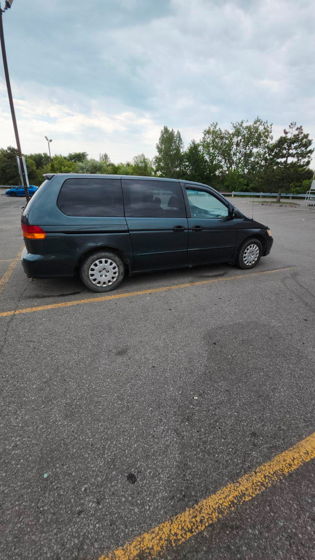 Honda Odyssey 2004 in Cars & Trucks in City of Toronto - Image 3