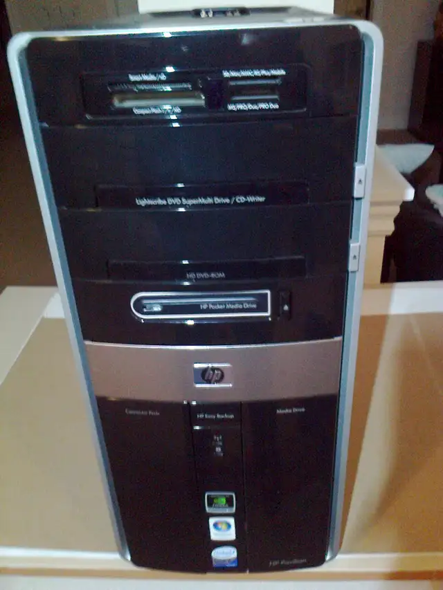 HP Pavilion m9150f Desktop in Desktop Computers in Ottawa - Image 2