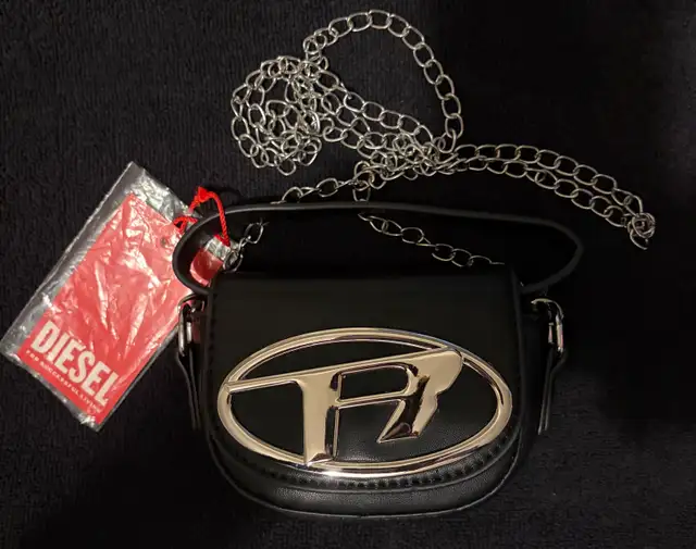 Diesel D- High Fashion Mini Crossbody Bag