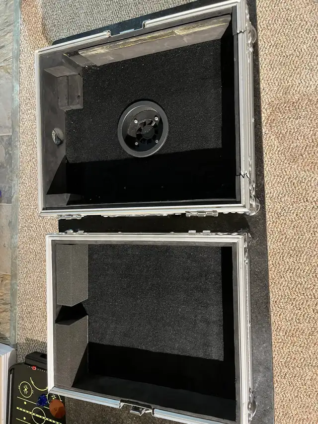 CDj’s Stanton With Vestax mixer with flight/road cases in Performance & DJ Equipment in City of Toronto - Image 7