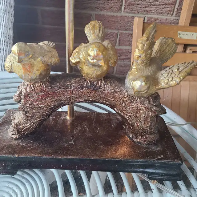 Lamp, Three Bird Brass & wood, working in Indoor Lighting & Fans in Mississauga / Peel Region - Image 3