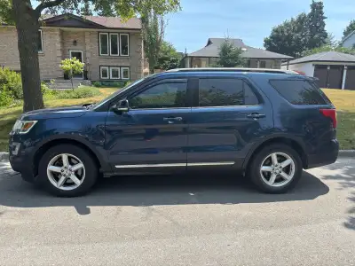 Looking to sell this 2017 Ford Explorer XLT, pulled from good working daily driving. This explorer i...