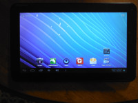 HipStreet Equinox 2 - 10" Tablet and Charger - Good Battery
