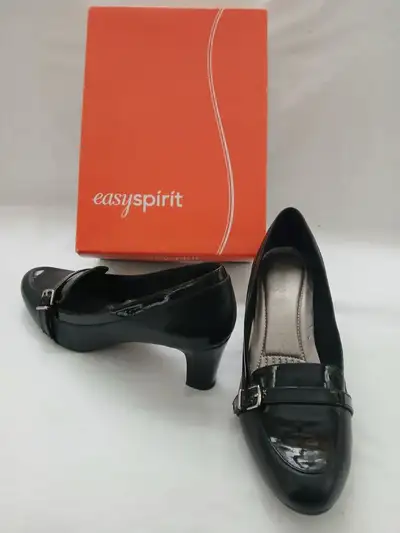 SHOES- "Easy Spirit" Ladies Black Pump Size 8, View more